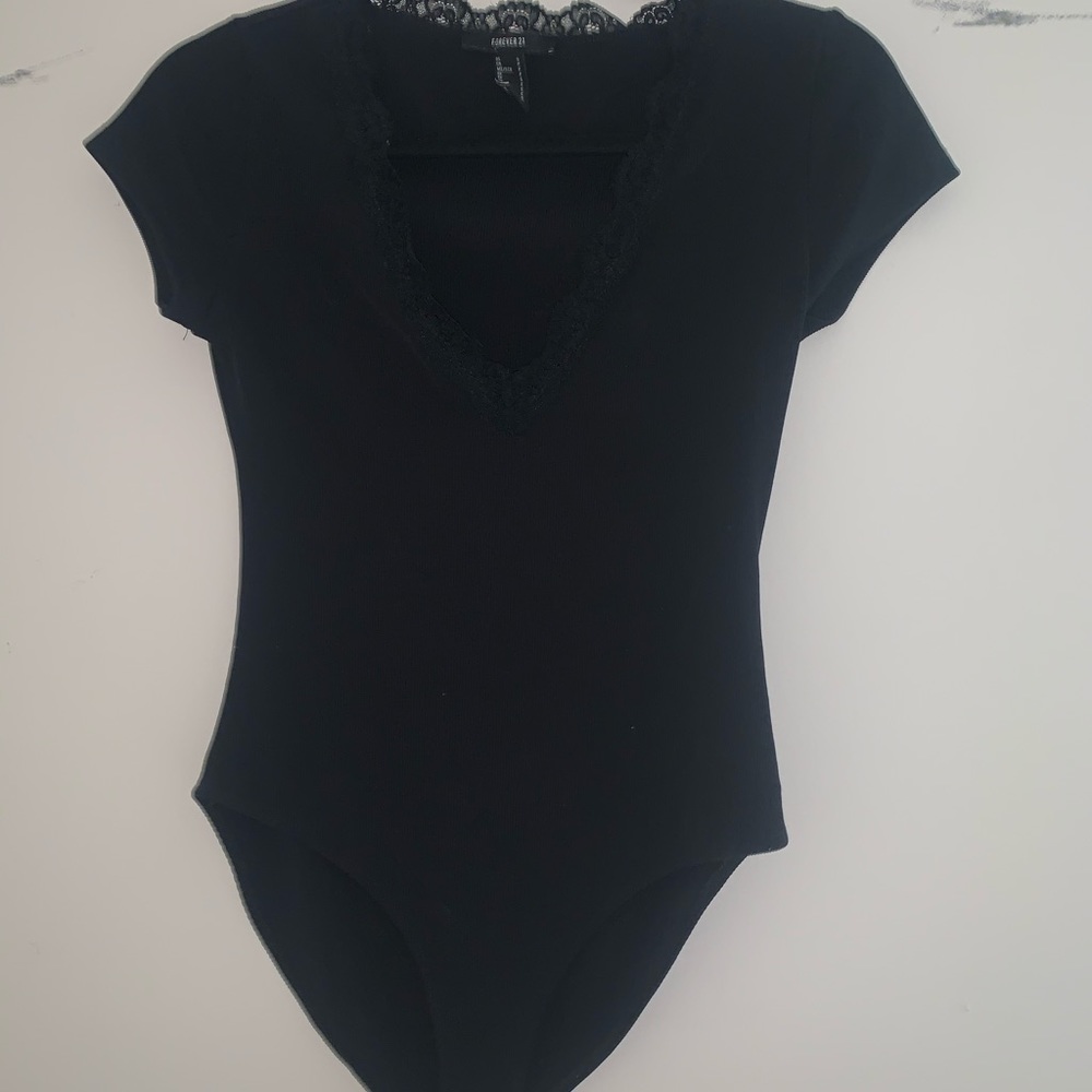 black lace v neck bodysuit